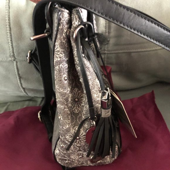 Akira – Silver Signature Backpack - Picture 4 of 10